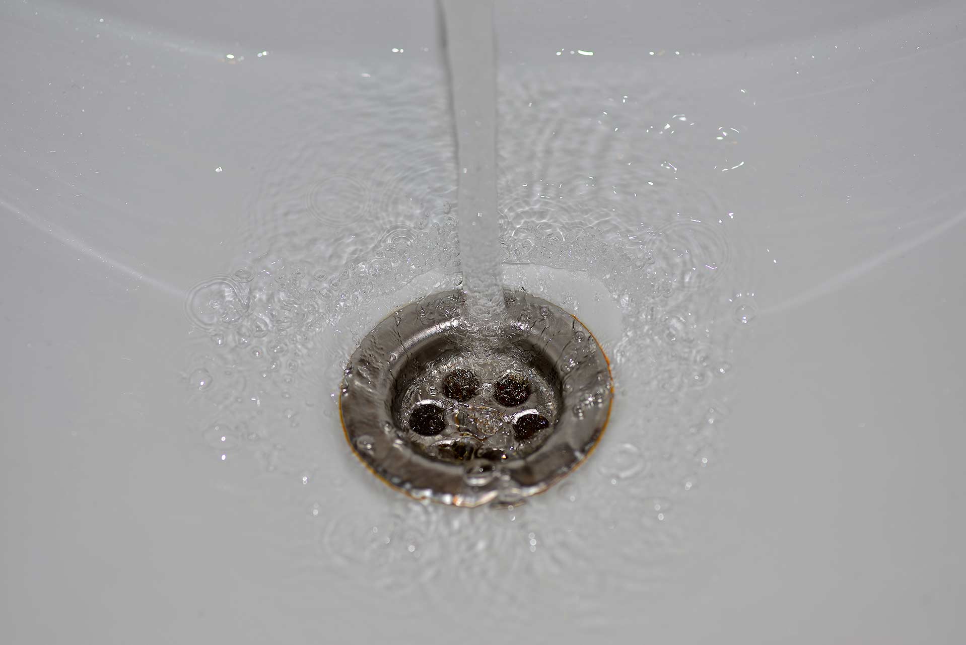 A2B Drains provides services to unblock blocked sinks and drains for properties in Barnes.